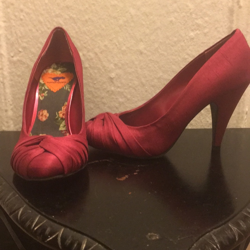 Fushia heel fashion shoes